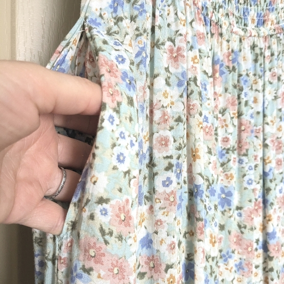 Carly Jean Los Angeles Ruffled Floral Maxi Dress - Picture 4 of 13